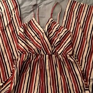 Very comfy but also cute sleeveless jumpsuit